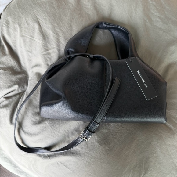 BCBG Max Azria Black Puffy Vegan Leather Bag NWT Baddie Purse Tote Quiet Luxury - Picture 3 of 6